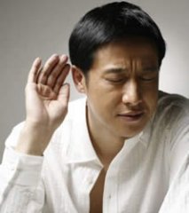 中耳炎的特殊症状有哪些？该如何治疗？