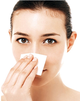 急性鼻咽炎的常见症状表现有哪些？
